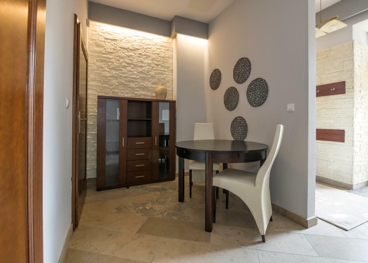Apartamenty Na Warszawskiej Сєрадз Екстер'єр фото
