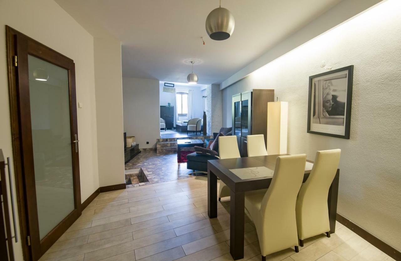 Apartamenty Na Warszawskiej Сєрадз Екстер'єр фото