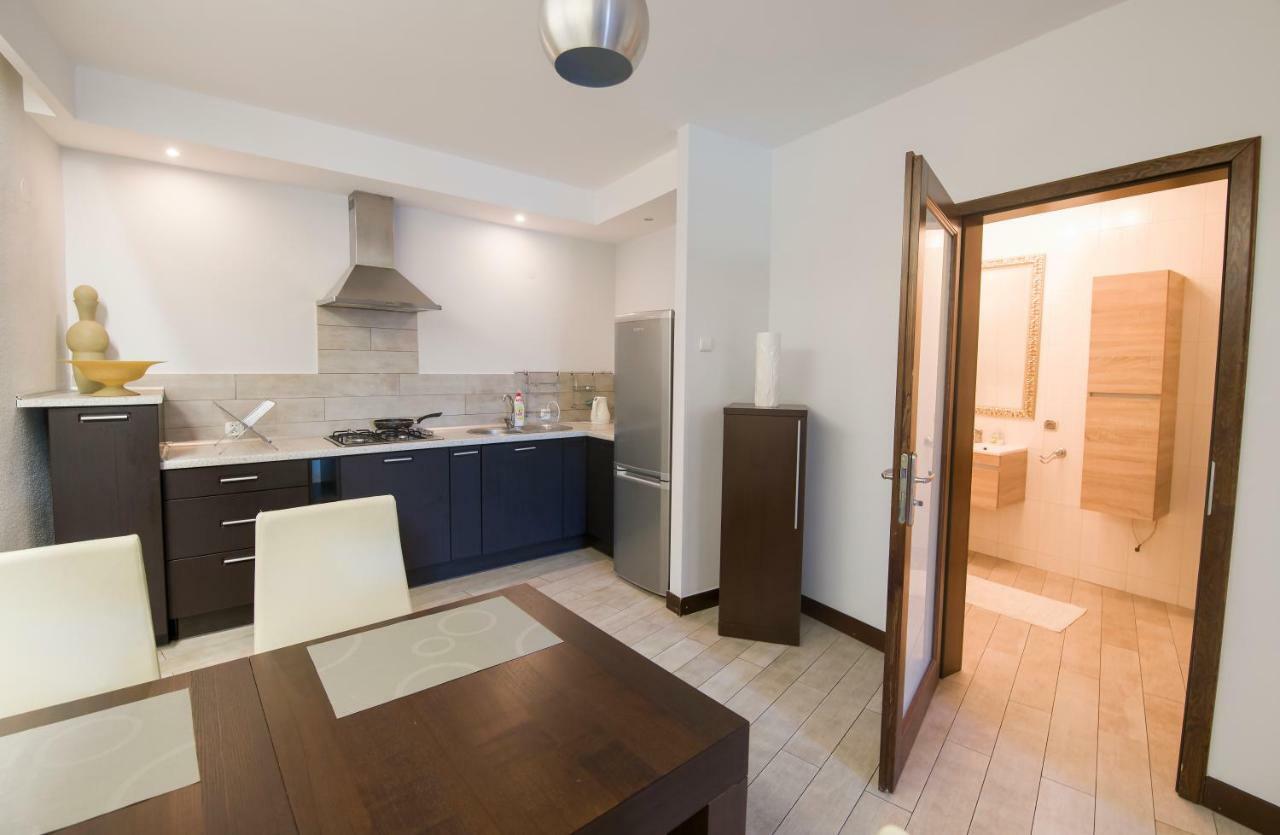 Apartamenty Na Warszawskiej Сєрадз Екстер'єр фото